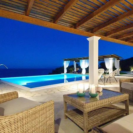 Kleismata Sleeps 6 With Pool Air Con And Wifi Klísmata