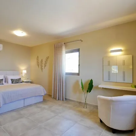 Kleismata Sleeps 6 With Pool Air Con And Wifi Klísmata