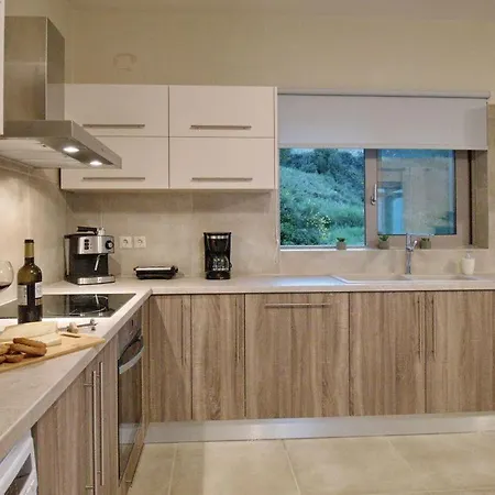 Willa Kleismata Sleeps 6 With Pool Air Con And Wifi Klísmata