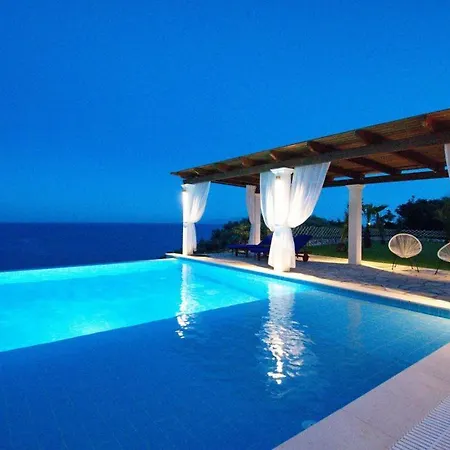 Kleismata Sleeps 6 With Pool Air Con And Wifi 빌라 *