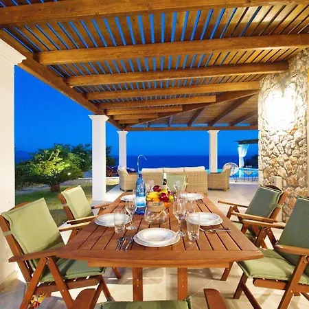Kleismata Sleeps 6 With Pool Air Con And Wifi *