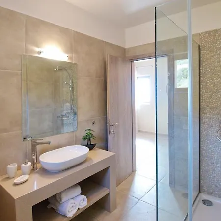 Kleismata Sleeps 6 With Pool Air Con And Wifi Willa *